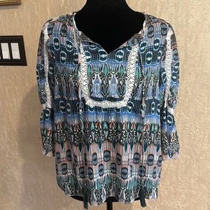 Jessica Simpson flowy blouse top